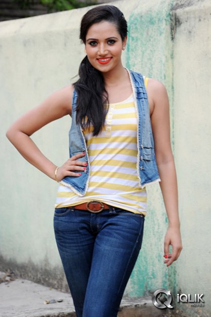 Sunitha-Rana-at-Galipatam-Movie-Press-Meet